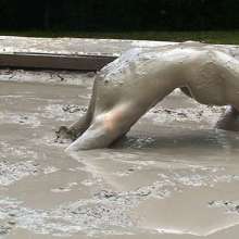 FOXY: Video fantastic with Leeloo in mud