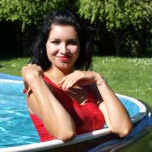 Perfectwetlook: Lucie in the Pool