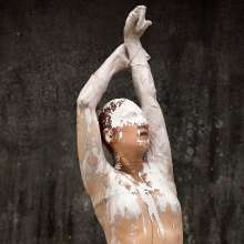 FOXY: Incredible mud encasement