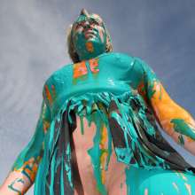 FOXY: Luscious clea covered with paint