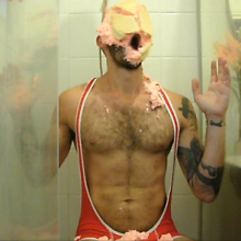 sillystooge: new photos up now
