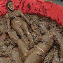 wamfan: Mud Wrestling Video: Pinned in Mud