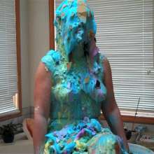 Messygirl: Mrs. Bee is Going to a Garden Party!