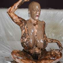 MessyCleo: Come and play with me. I tell you how to get messy and make you cum!