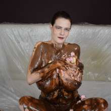 MessyCleo: Come and play with me. I tell you how to get messy and make you cum!