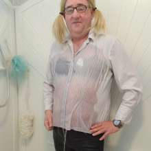 wetnmessyme: A little crossdressing in the shower fully-dressed