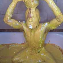 Alexxx: Alex Bathes in Condiments