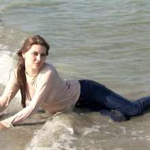 EuroWAMstore: Caroline Wets Her Boots and Jeans
