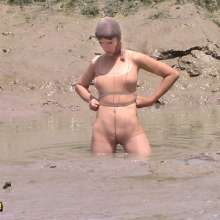 FOXY: Muddy encasement 2