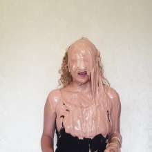 Top Messy Girls: Girl Gets Chocolate on Her Hair