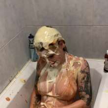 KatrinaMessyMilf: Katrina Sploshing with Sauces