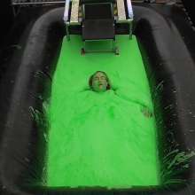 LiquidX: The Plunga!: Financier Jo vs Beautician Issy