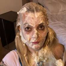 KatrinaMessyMilf: Schoolgirl Katrina Gets Pied