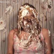 Anglefan: Liz debuts in pied fashion
