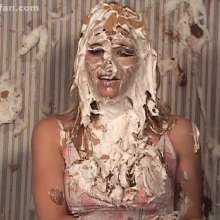 Anglefan: Liz debuts in pied fashion