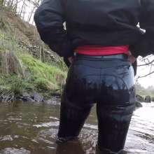 WetandMuddy: Video 48--Splashing Out