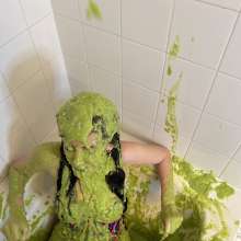 Slimed Models: LaRae gets Slimed for the First Time with Slimed Models