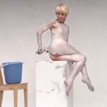 FOXY: Anna white clay covered