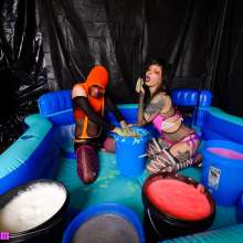 messyhot: Honey Heptane Turns Benji into a Slime Vampire