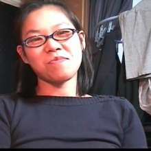 Alumi: 20-yr-old Japanese girl embraces messy face + foot fetish in unscripted vid