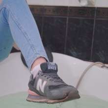 Wet Live Team: Nastya's Passionate Bathing (High Quality Photos)