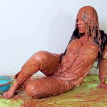 lovingmessy4you: Sexy Silk Pajamas Very Messy (feet and Hair)