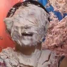 Alumi: The 4 Girls from Osaka in 'Pie in the Face Uno'