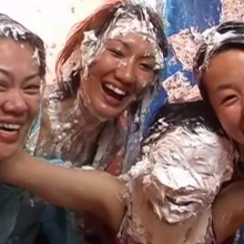 Alumi: The 4 Girls from Osaka in 'Pie in the Face Uno'