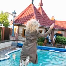 wet.look.me: Wetlook girls in bath and twerk and wetlook girl in pool | Wetlook.biz