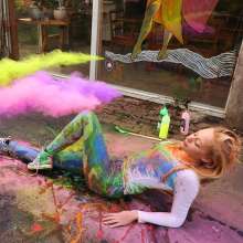 eileenvogel: W355 Eileen splashed with paint in the garden