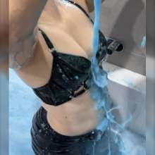 tinyblondefeet: Tiny Blonde Aussie girl gets gunged!