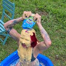 TheGungeZone: Amber's Messy Custard Fun