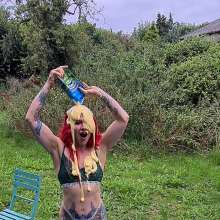 TheGungeZone: Amber's Messy Custard Fun
