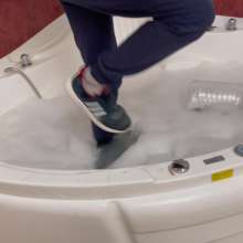 Wet Live Team: Artem Covered Himself with Foam and Bathed in a Jacuzzi