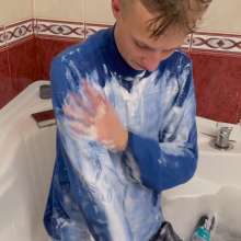 Wet Live Team: Artem Covered Himself with Foam and Bathed in a Jacuzzi