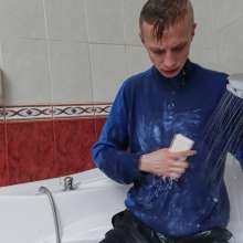 Wet Live Team: Artem Covered Himself with Foam and Bathed in a Jacuzzi
