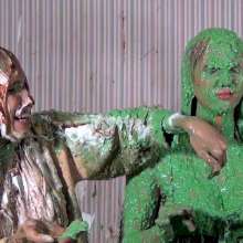 Anglefan: Ava and Scarlett get slimed in a messy collaboration!
