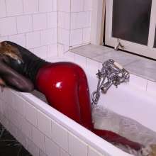 WetPlace: Beautiful Eileen Taking Shower In Red Leggings