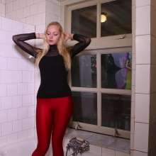 WetPlace: Beautiful Eileen Taking Shower In Red Leggings