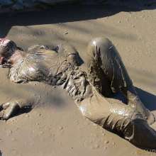 Lara_eurowam: Virag's mud play Trailer