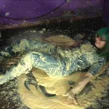 DungeonMasterOne: Daisy Messy in Bluejeans