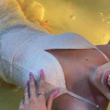 WetPlace: Gorgeous Inna Enjoying In Bathing In Jacuzzi