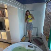 WetPlace: Lovely Nastya Afternoon Bathing