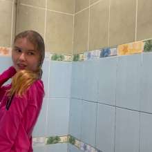 Wet Live Team: Nastya in a Large Pool, Swimming without a Bra | Wetlook
