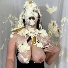 Messygirl: New Messygirl Download: Pie Target Stephanie