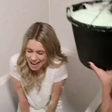 TheGungeZone: Poppy's Messy Bet