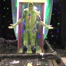 LiquidX: Cameraman Pied and Gunged during Live Filming!