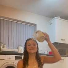 WAMfuns Messy Forfeits: Queen Peach Black Dress In Porridge