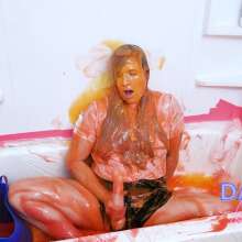 Darla DeVour: Rainbow Gunge Bath