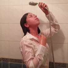 Top Messy Girls: Student Shower